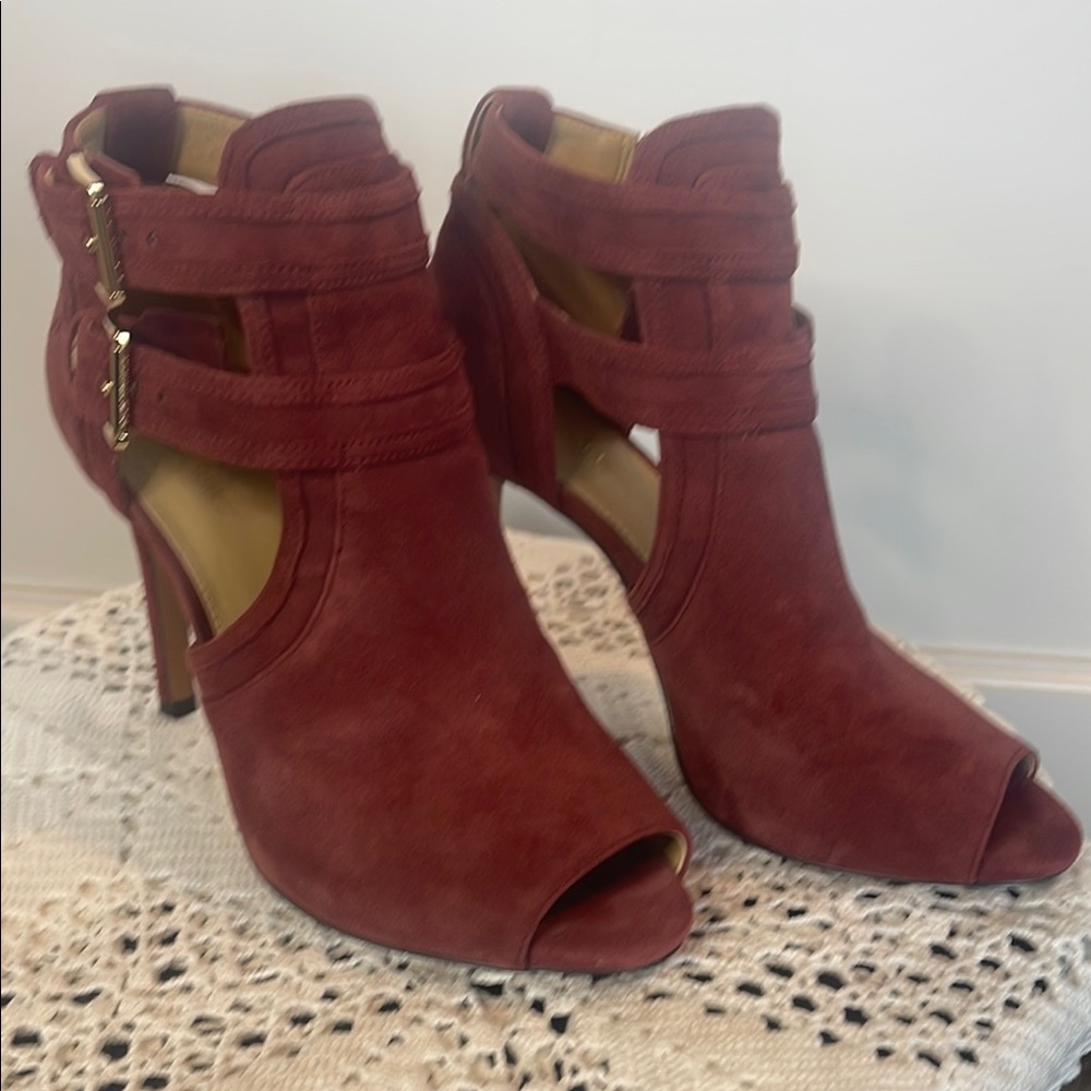 Women’s heel shoes, burgundy suede open toe Michael Kors, 4 inch heel